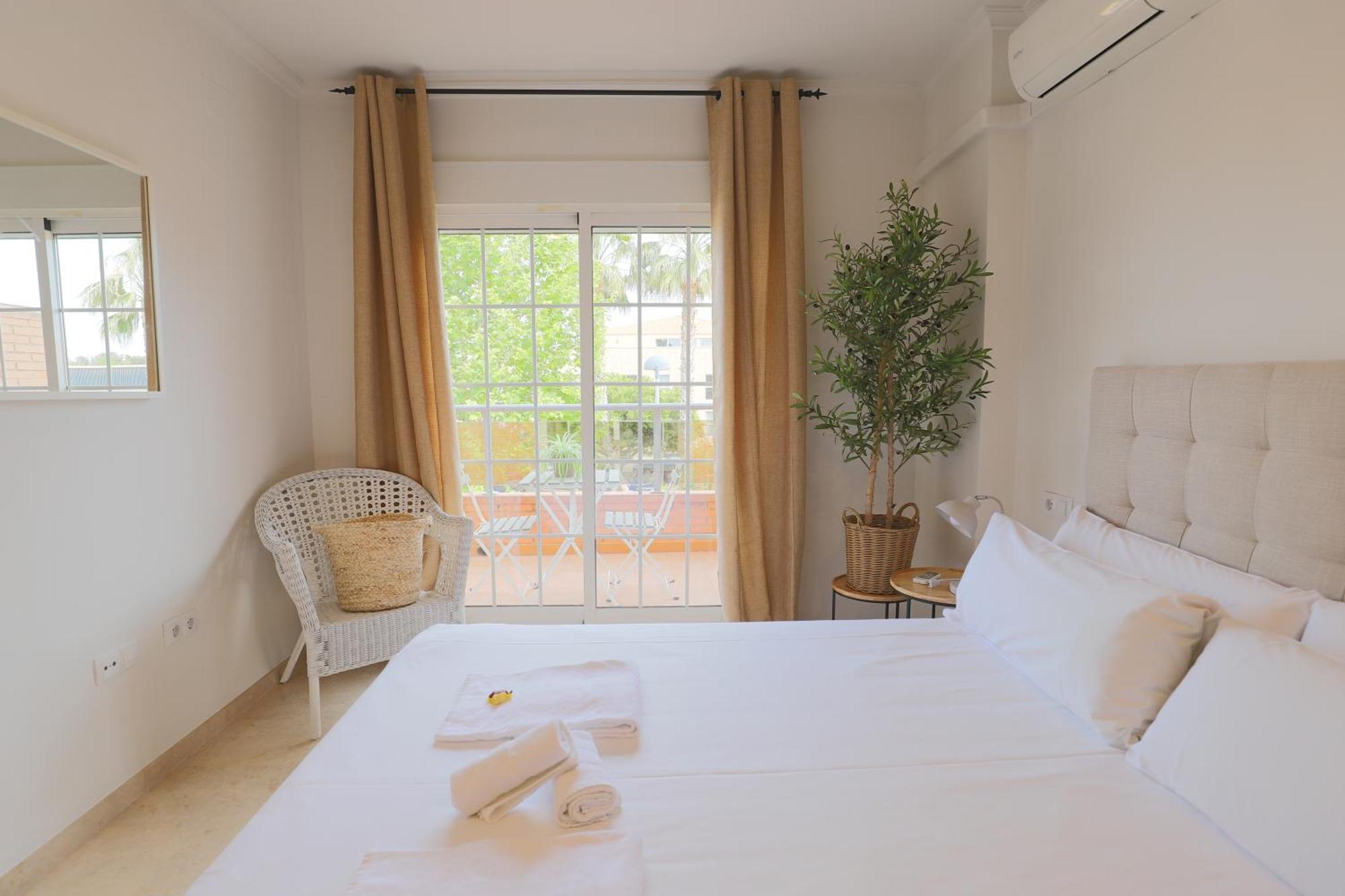 Apartment Maravilloso Adosado 8 En Entorno Privilegiado By Hometels