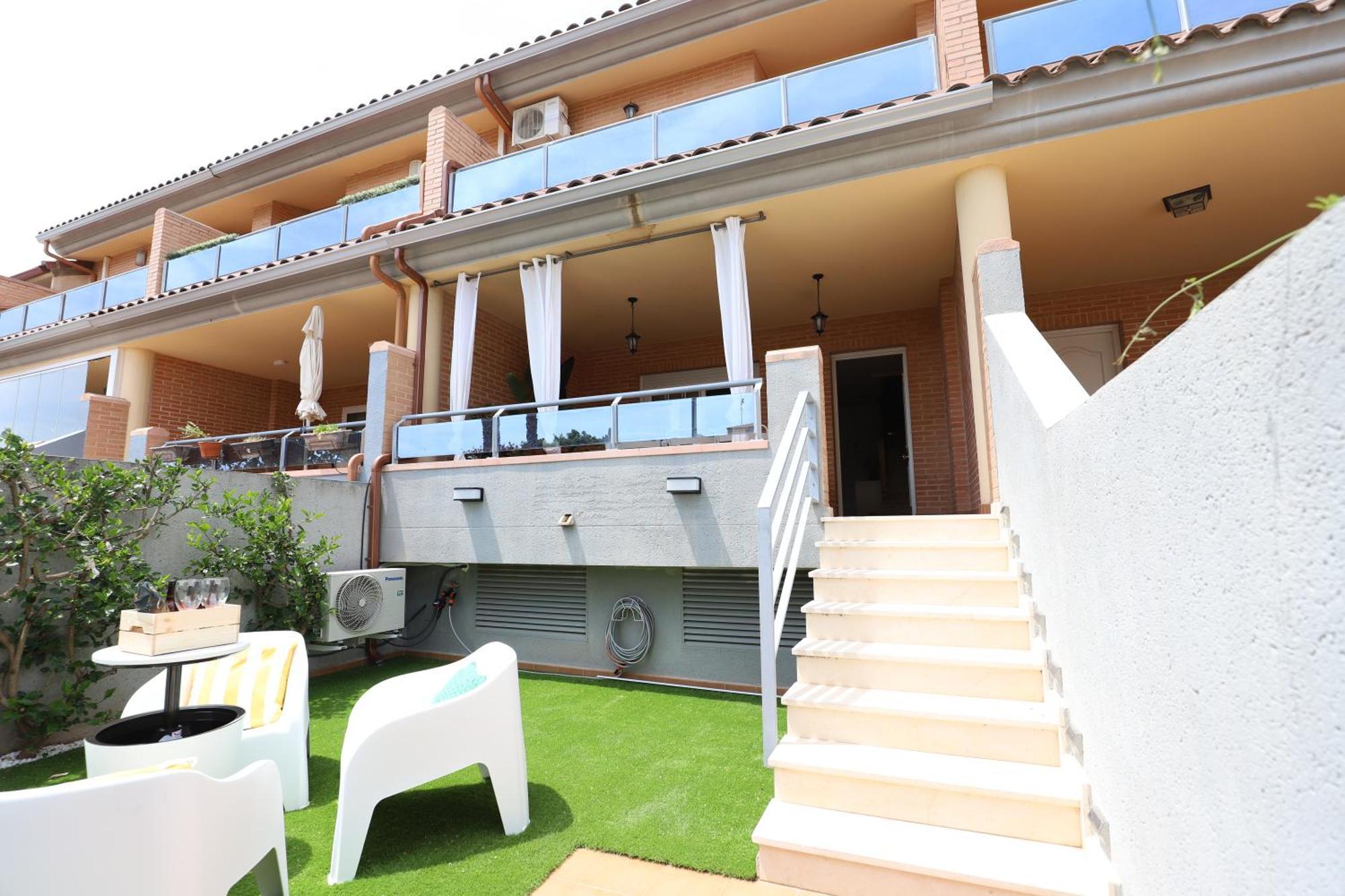 Maravilloso Adosado 8 En Entorno Privilegiado By Hometels * Canet d'En Berenguer