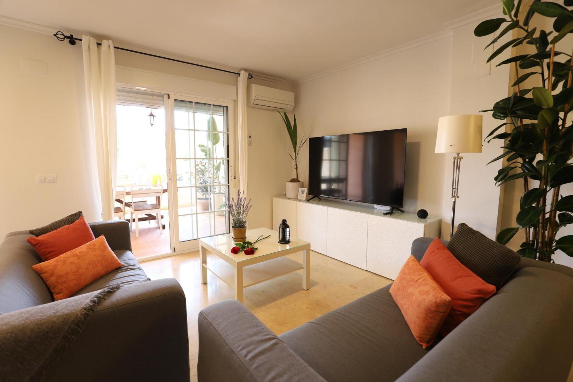 Apartment Maravilloso Adosado 8 En Entorno Privilegiado By Hometels Canet d'En Berenguer